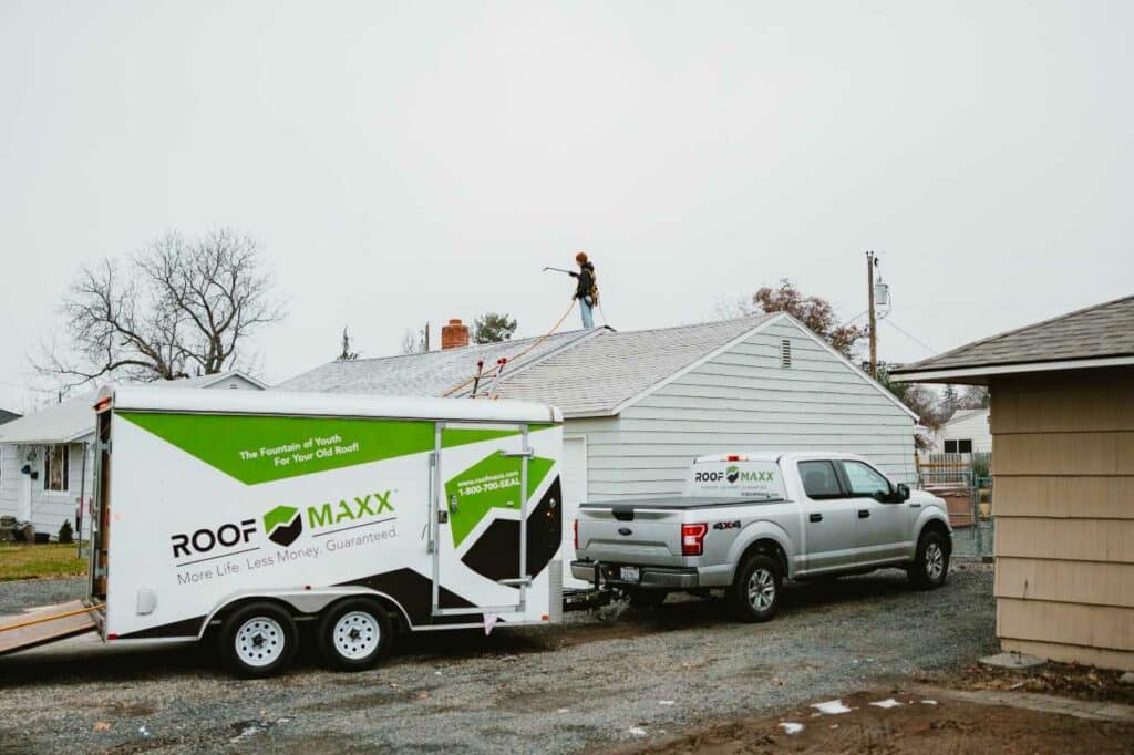 eco-friendly roofing alternatives with RoofMaxx of Tri-Cities